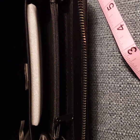 NWT Rampage Wallet - Picture 4 of 4